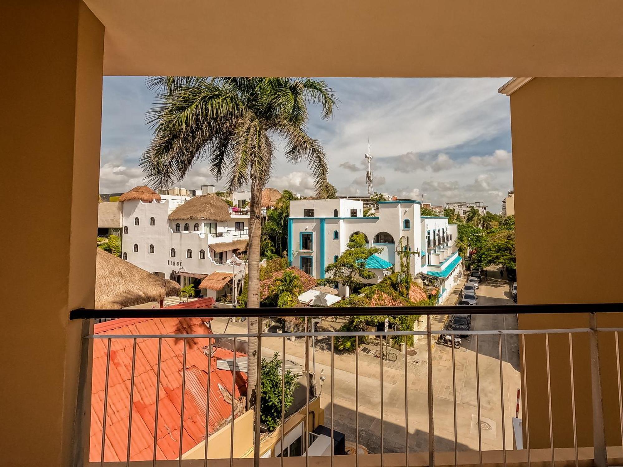 Apartamento Beachfront Chic At El Faro Playa del Carmen