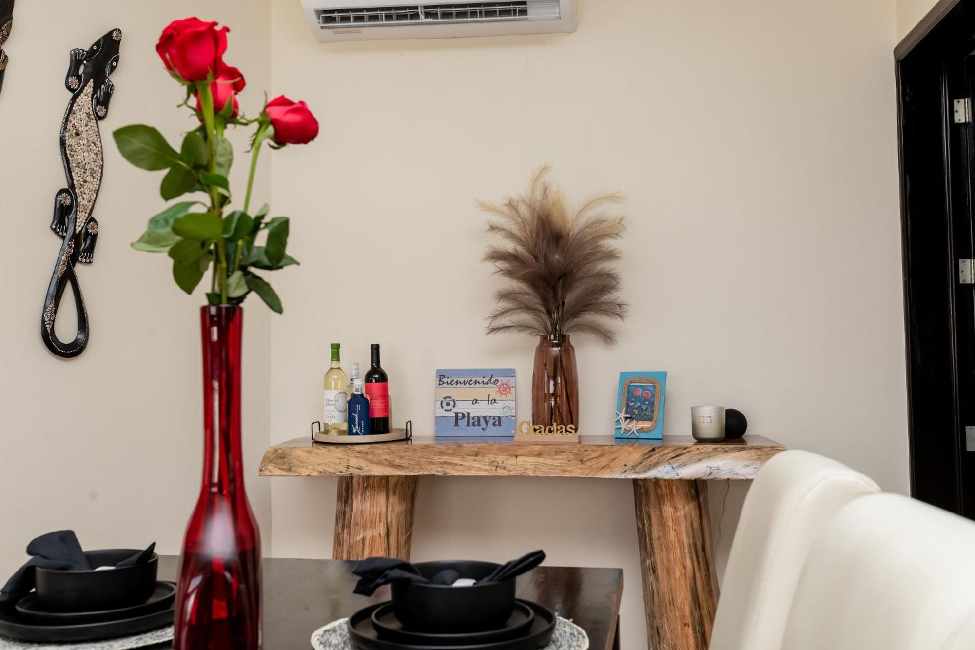 Beachfront Chic At El Faro Apartamento Playa del Carmen